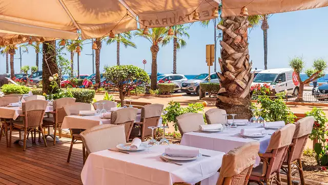 Geniet van halfpension en uitzicht op zee in Lloret de Mar