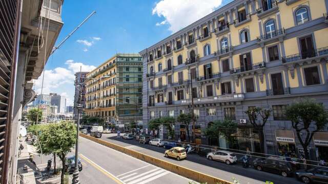 Offre 3 nuits : Hôtel dans le centre de Naples