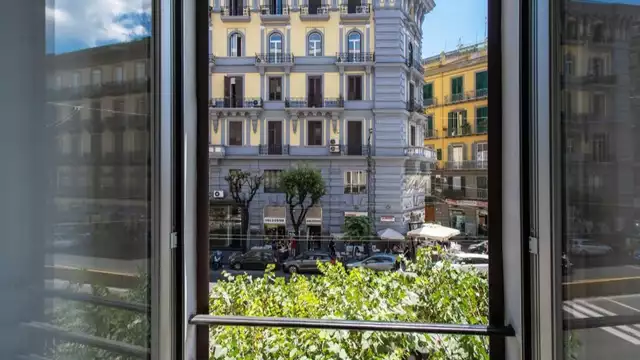 Offerta 3 notti: Soggiorno per tre in centro a Napoli