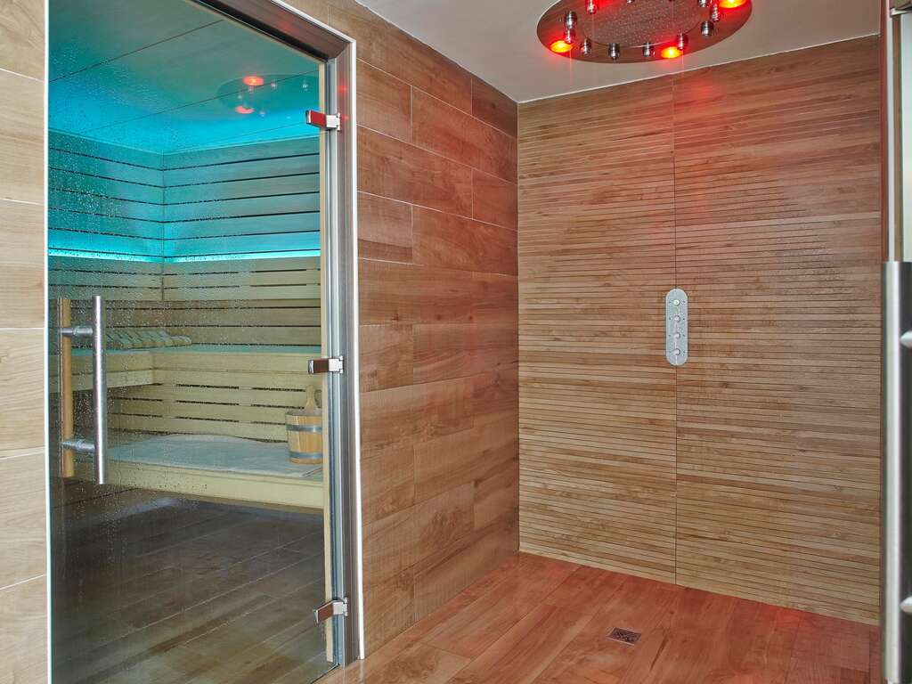 Détente Dans Un Havre De Paix À Saint-paul-de-vence - 4* (ref 15995)