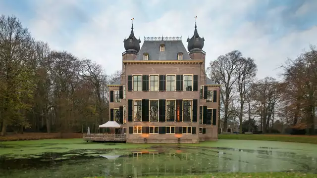 Ambiente de castillo, gastronomía y buen ambiente cerca de Leiden
