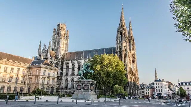 Descubre Rouen con esta estancia gourmet con cena