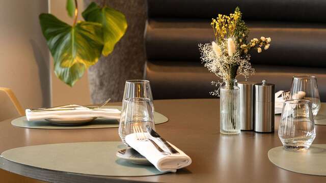 Séjour romantique dans un hôtel emblématique 5 étoiles à Paris