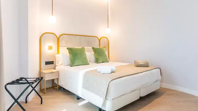 Romanticismo e relax a Malaga con accesso all'Hammam Al Andalus, bottiglia di cava e cioccolatini