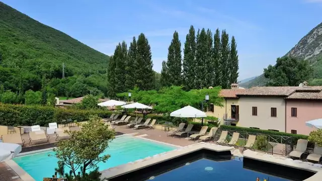 Soggiorno in Umbria, in camera comfort con cena a la carte inclusa