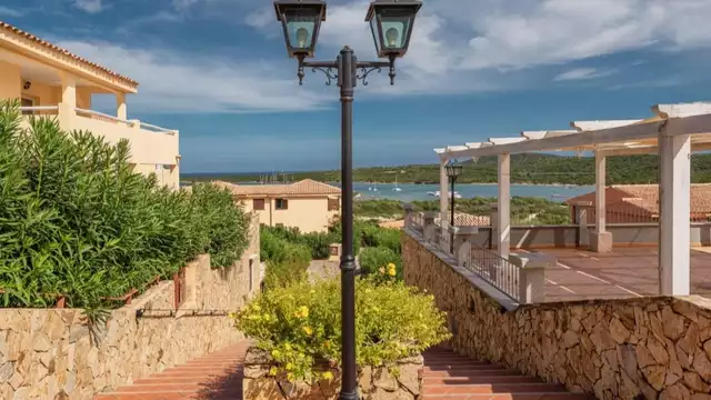 Vacances en Sardaigne avec vue sur la mer