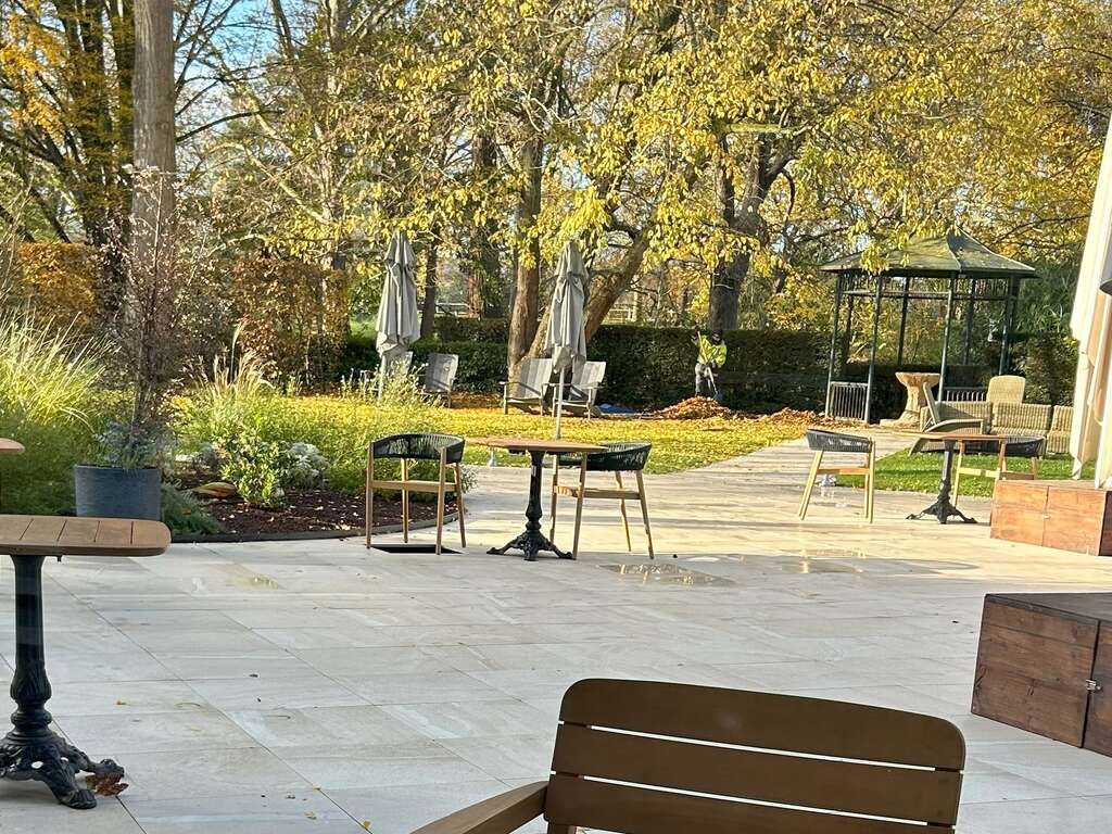 France - Auvergne - Vichy - Fugue en chambre deluxe dans un hotel 5* à Vichy - 5*