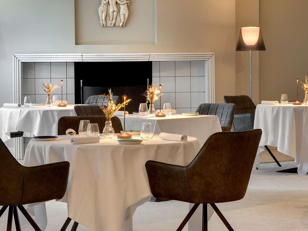 France - Auvergne - Vichy - Fugue en chambre deluxe dans un hotel 5* à Vichy - 5*