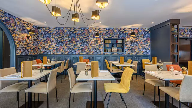 Escapada romántica en habitación superior en el corazón de Vannes