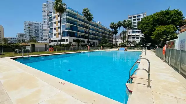 Appartamento sulla costa andalusa a Benalmádena con un bambino incluso