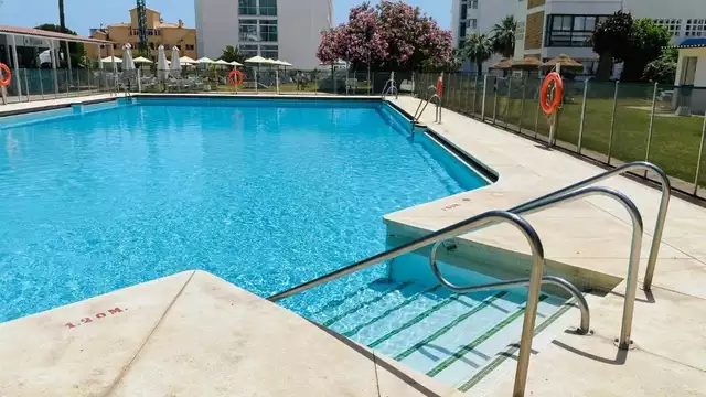 Appartamento sulla costa andalusa a Benalmádena con un bambino incluso