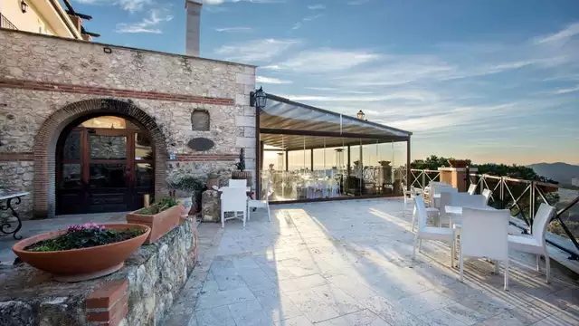 Soggiorno romantico alle porte di Roma con spa e cena