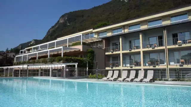 Offerta sul Lago d'Iseo in Junior Suite vista lago, spa e mezza pensione