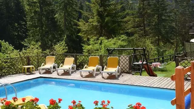 Soggiorno in Trentino nella Valle di Ledro con mezza pensione