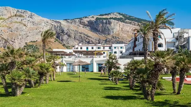 Week-end sur l’île des Femmine pour 4 personnes avec petit déjeuner inclus