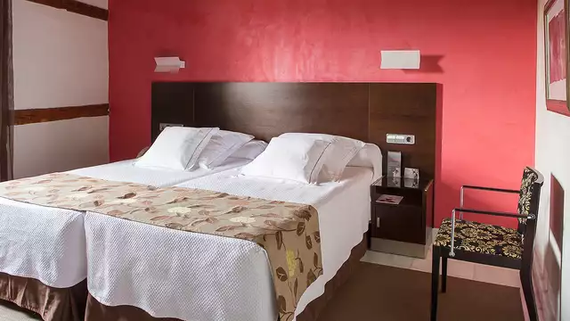Escapada romántica en el centro de Toledo con desayuno incluido