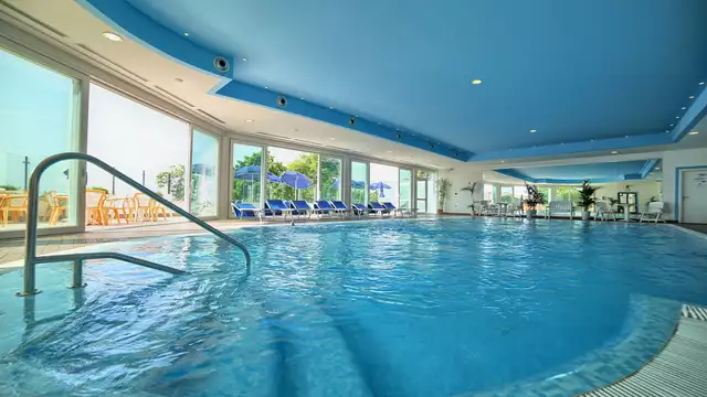Estancia relajante para amigos y familias: desde 4 personas con cena y spa