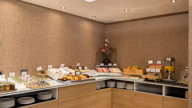 Romantisme avec une bouteille de cava, du chocolat et un spa près du centre de La Corogne