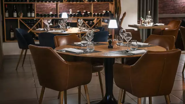 Escapada a Suzel, con cena y botella de vino incluidas