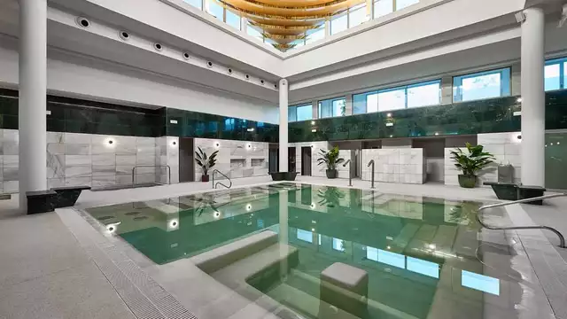 Séjour avec spa dans un hotel moderne et élégant, entouré de nature a Valence