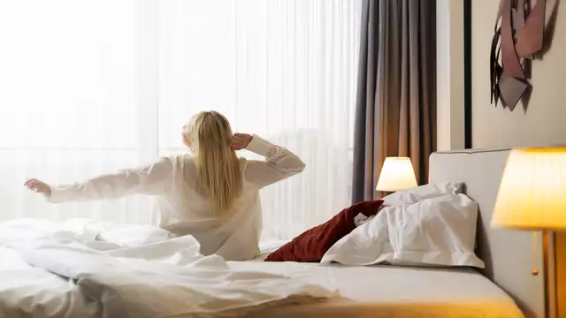 Vier oud nieuw met het gezin inclusief gangen diner