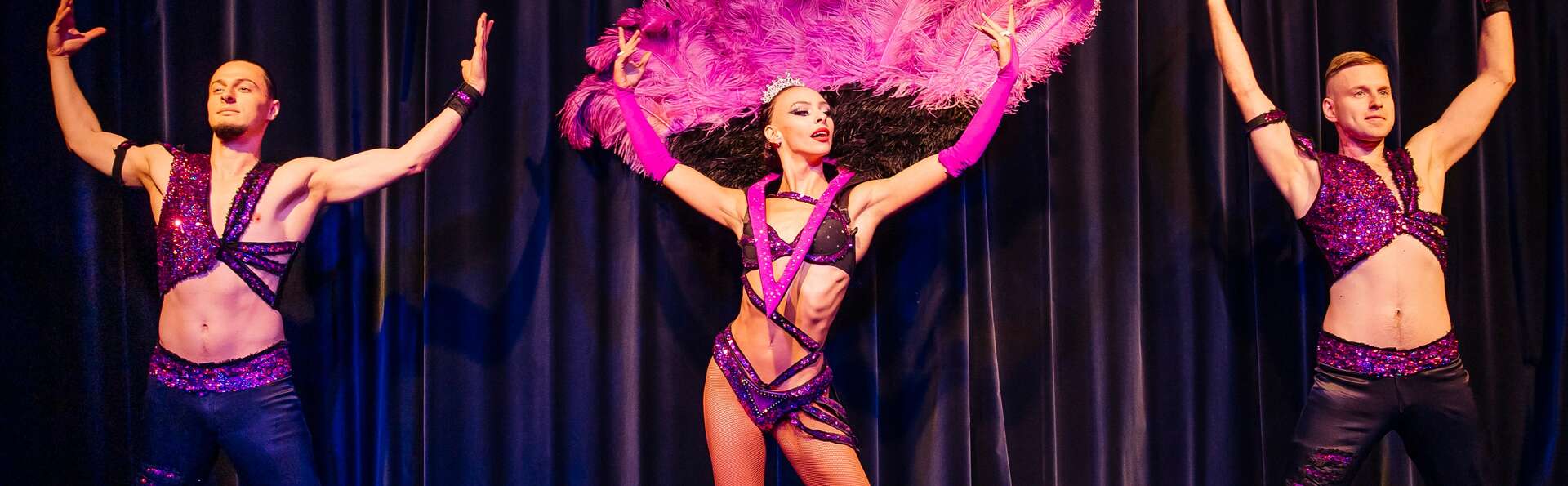 Nuit festive avec repas et spectacle de cabaret à Dijon