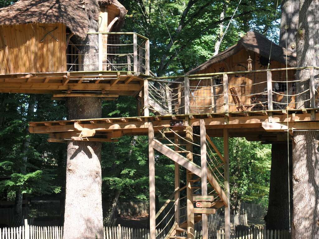 Nuit insolite en lodge perché dans les arbres à 30mn du Futuroscope ! - 2* - 2