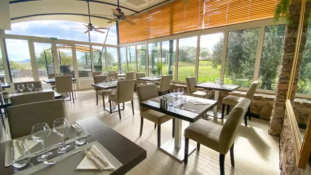 Momento di relax con cena, bevande e spa nel cuore della Provenza