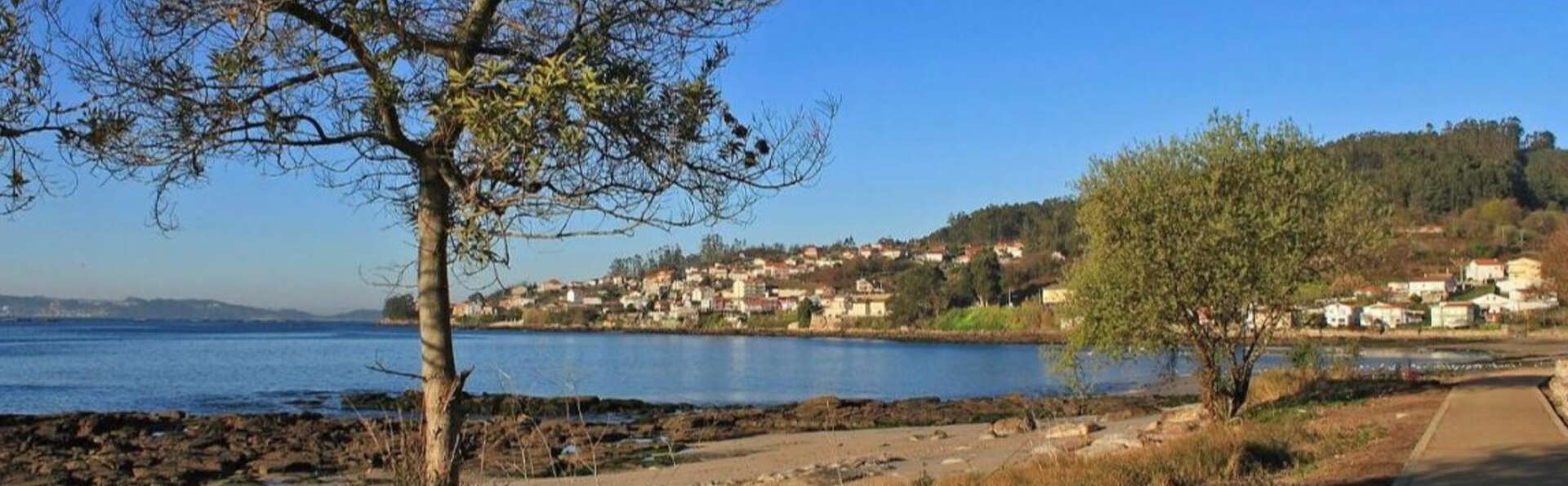 Pause dîner sur les rives de l'estuaire de Pontevedra
