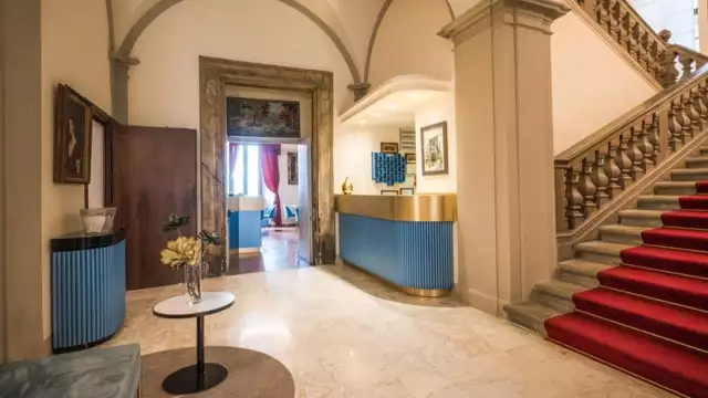 Weekend a Gubbio in un elegante palazzo medievale con colazione inclusa