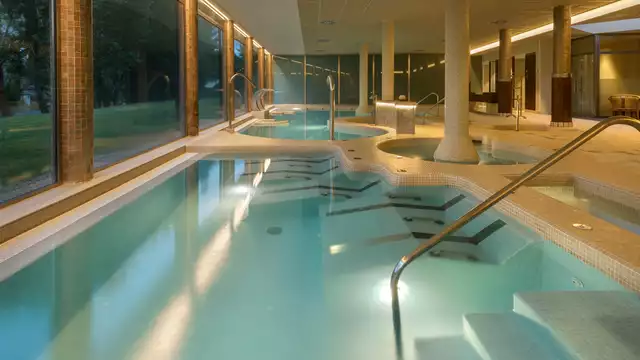 Escapade complète avec dîner et spa au Monasterio de Botlaña