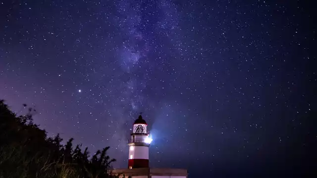 Esperienza unica in un autentico faro a Baiona