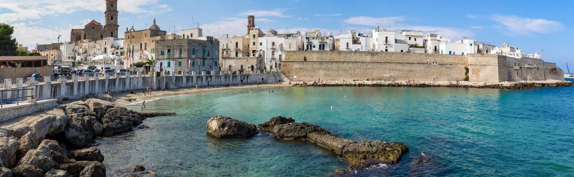 Vacances dans un bel hôtel à Monopoli, face à la mer Adriatique