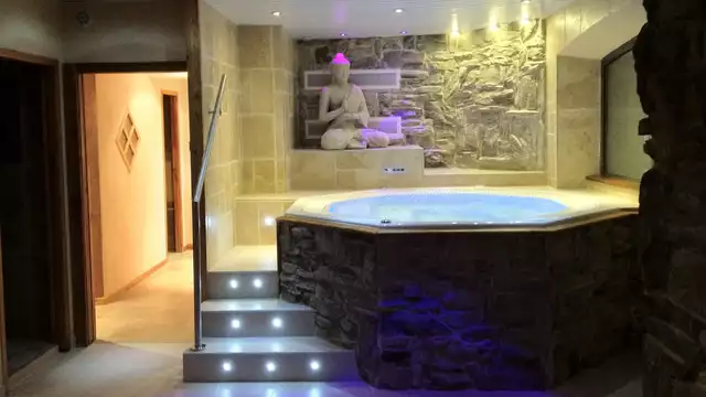 Estancia de bienestar con acceso al spa en la montaña en Ancelle