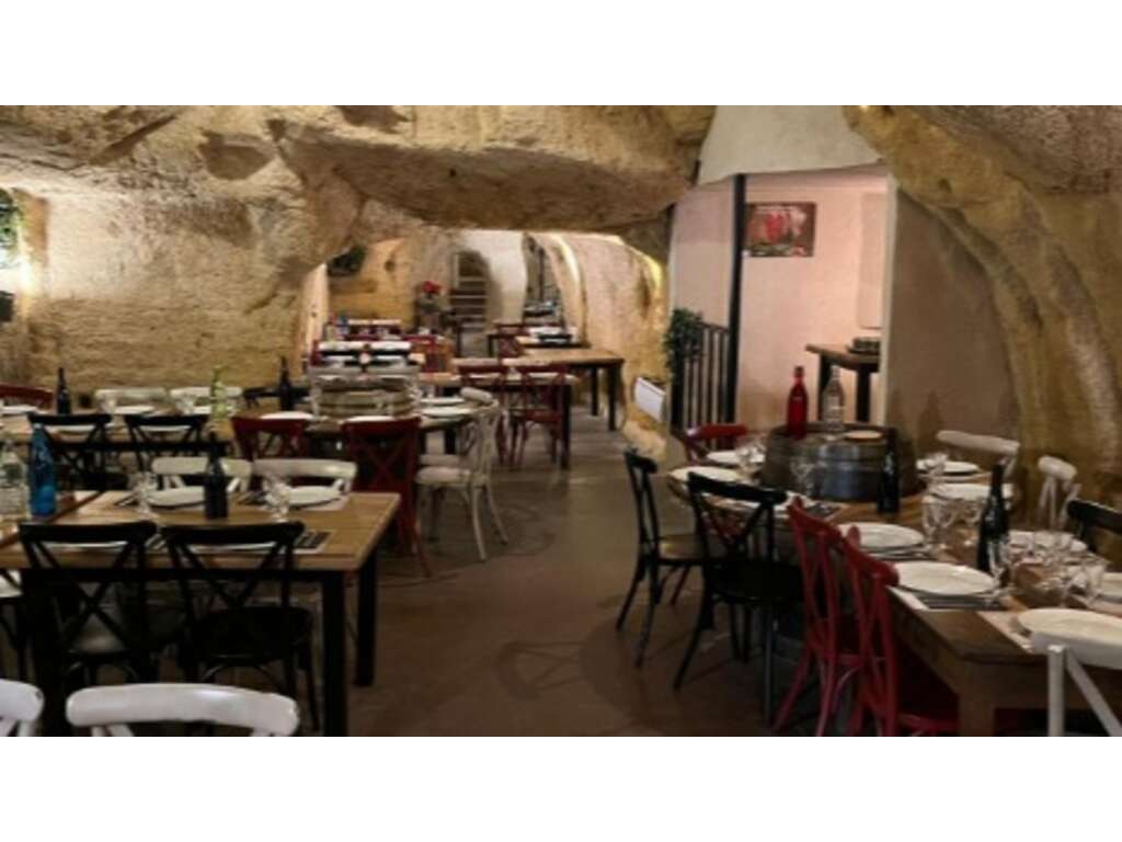 Escapade Insolite Avec Dîner En Restaurant Troglodytique, Et Dégustation De Fouées - 3* (ref 5758)