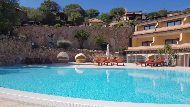 Vacanze in Sardegna in camera tripla con traghetto da Civitavecchia (8 notti)