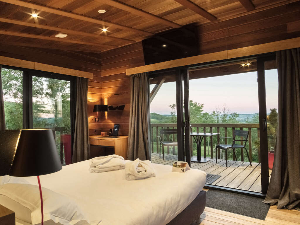 Week-end à la Réserve du domaine, cabane perchée avec bains à remous - 1
