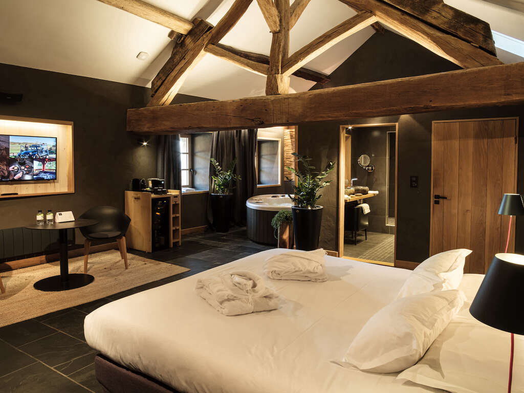 Week-end à La Suite du Domaine des Prés Verts, bains à remous et balade en vélo - 1