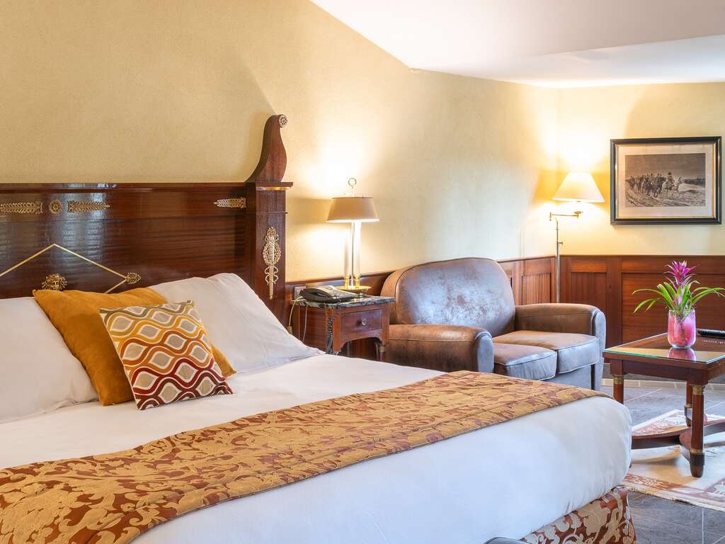 Détente ultime avec spa privatif à Tournus - 4* - 1