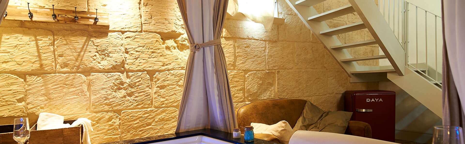 Vacances de charme dans une suite en Apulie avec bain à remous dans la chambre