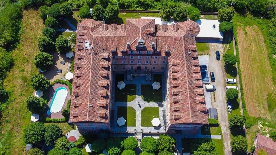Soggiorno a Montaldo Torinese in un castello medievale