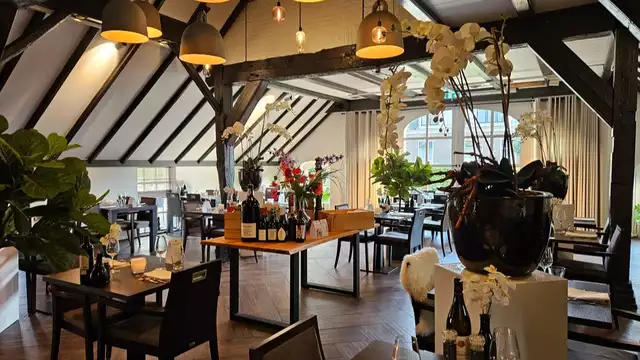 2-gangen diner in een comfortabel hotel omringd door de natuur