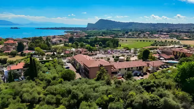 Séjour détente sur le lac de Garde avec spa, dégustation de vin et bien plus encore