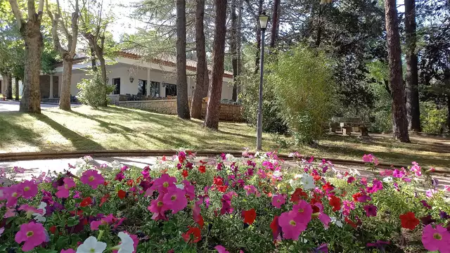 Ontspannen weekend in Salamanca met volpension in een kamer met terras.
