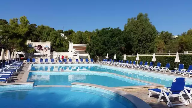 Vacaciones en Apulia, en un apartamento con desayuno y acceso a la playa