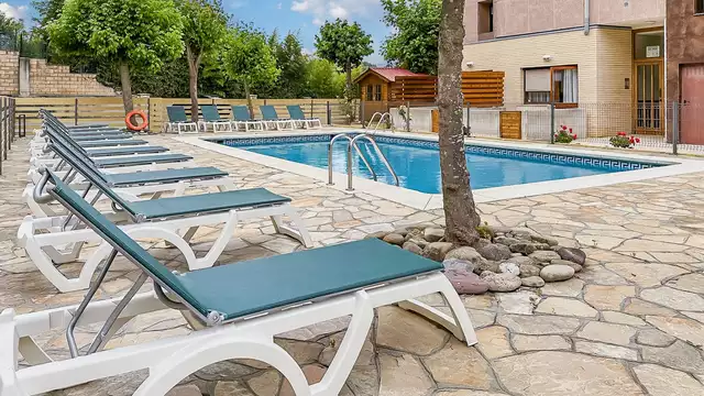Escapade romantique à Isla : champagne avec petit-déjeuner inclus et parking gratuit.