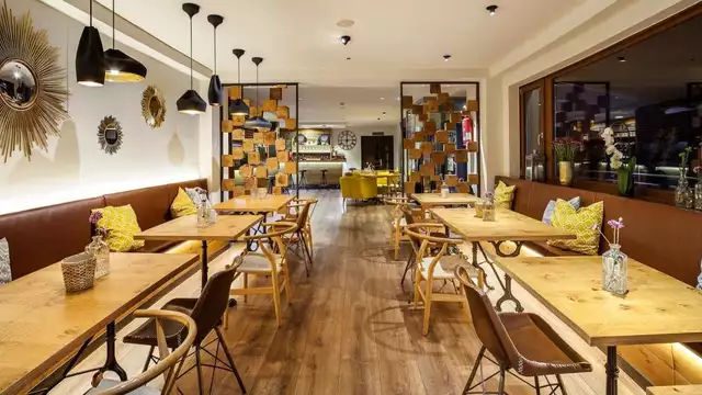 Especial enamorados con cena gastronómica, spa y detalles románticos