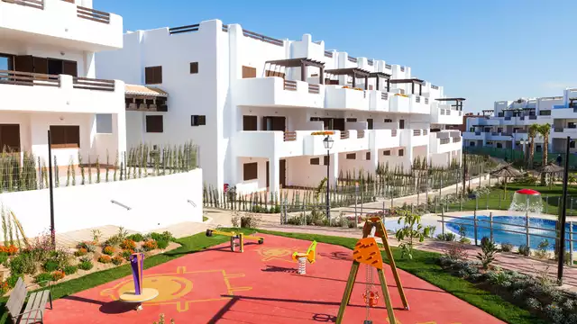 Vacaciones en apartamentos equipados y con piscina en la Costa de Almería