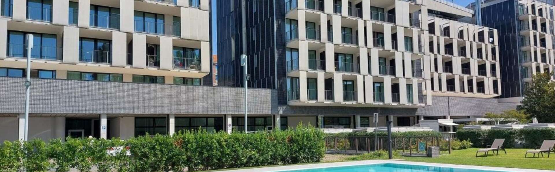 Hôtel à Milan avec jardin et piscine extérieure