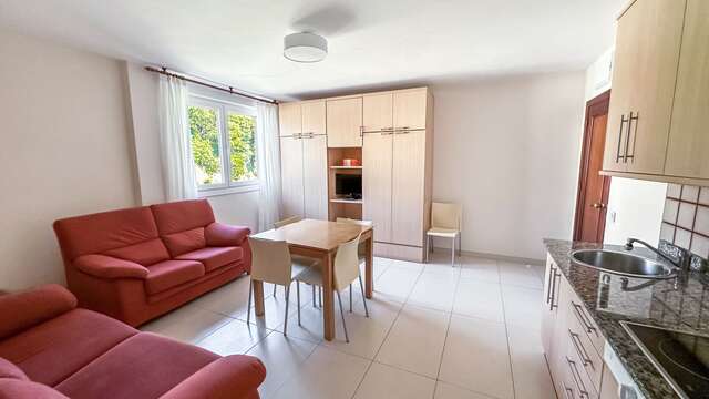 Apartamento superior vista a los jardines